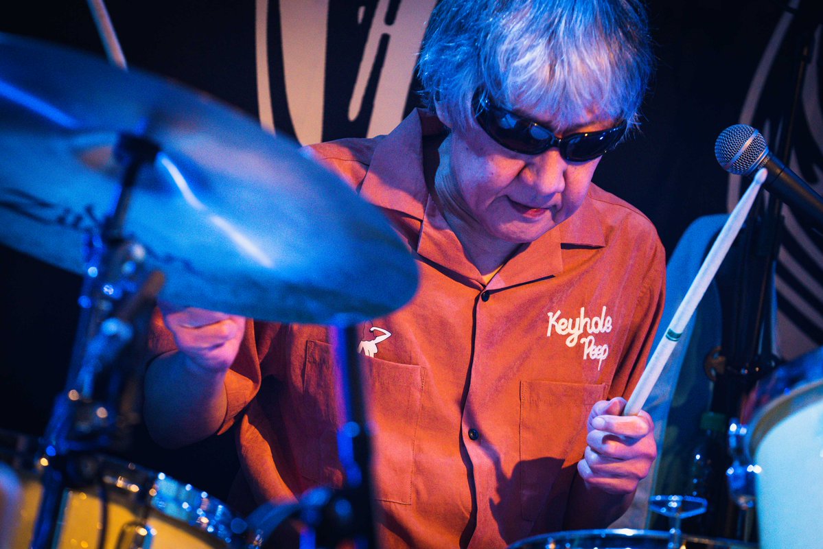 the pillows monument tweet media