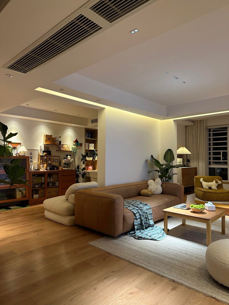 Agache Alexandre tweet media