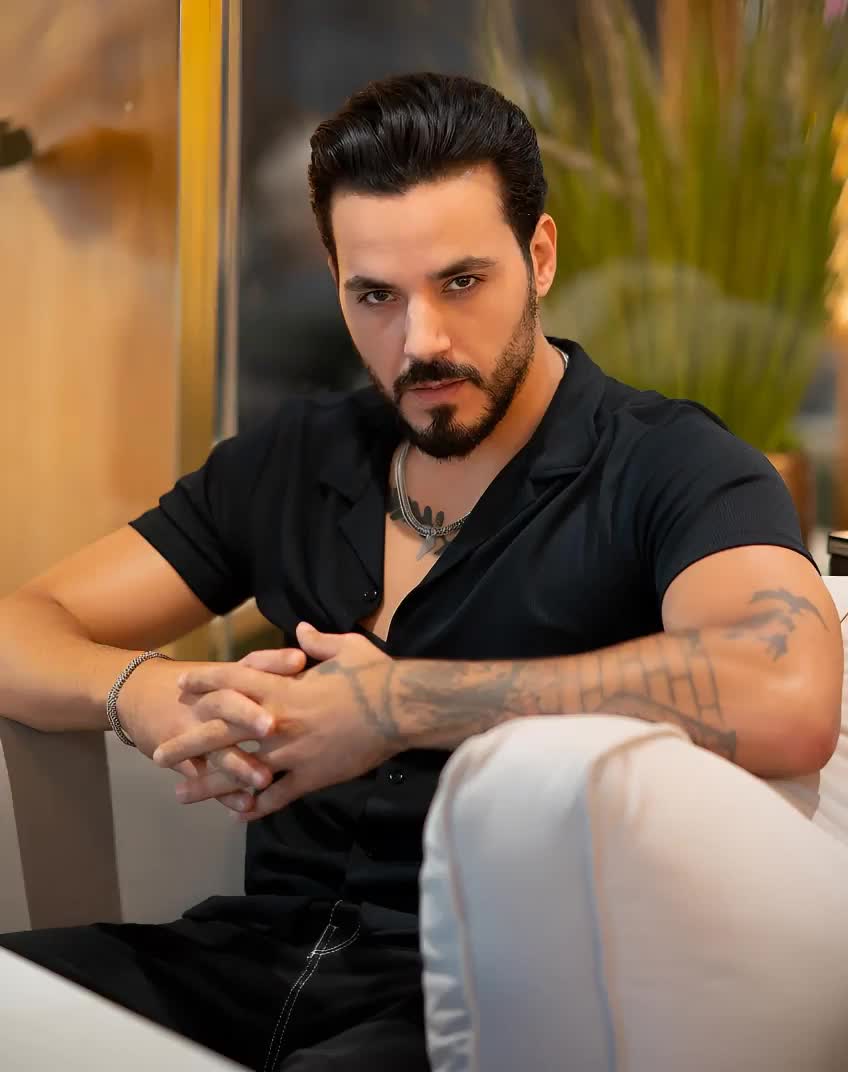 vizasound's tweet image. [Sent with Free Plan] My Own Anthem is live. Feel the pulse, ride the hook, and blast the new jingle now. Listen: vizasound.com/jingle/1587e25… #TopHit #Music