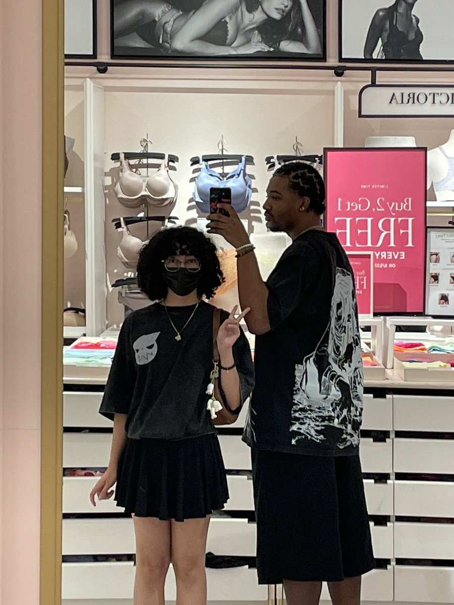 23 🎉 🎈 

A year of high &amp; lows and lots learned. 
A year of organizing the plan;

This is the year we put that plan into motion. Love you guys stay blessed 🫂