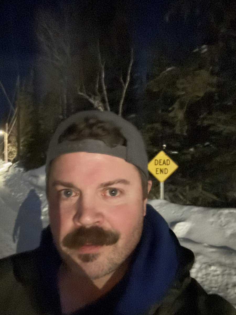 jamesgraham32's tweet image. Drinking boxed white wine just ensures you’re never without a pillow. In life, just know that at the dead end, you can always do a U turn. #deepthoughts