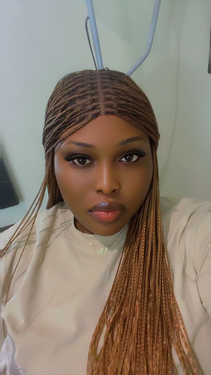 favorite_babyy tweet media