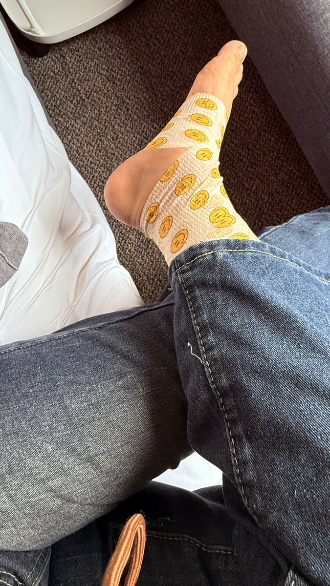 ˖ ᴊɪɴʙᴀᴍᴊᴀᴄᴋɢᴇᴛɪᴛ ☺︎🪐🦊 tweet media