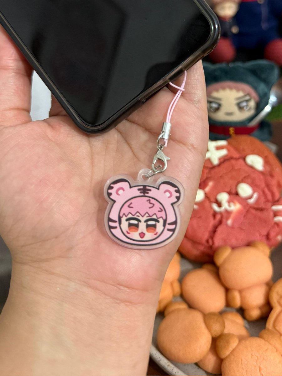 mayowasaby's tweet photo. ✨️Yuuji Day Freebies✨️

Pink tiger yuuji charm🩷🐯
You can get it at Kirakira Art Market  today n sunday at chillax 👍 https://t.co/WDbO6DDCwg