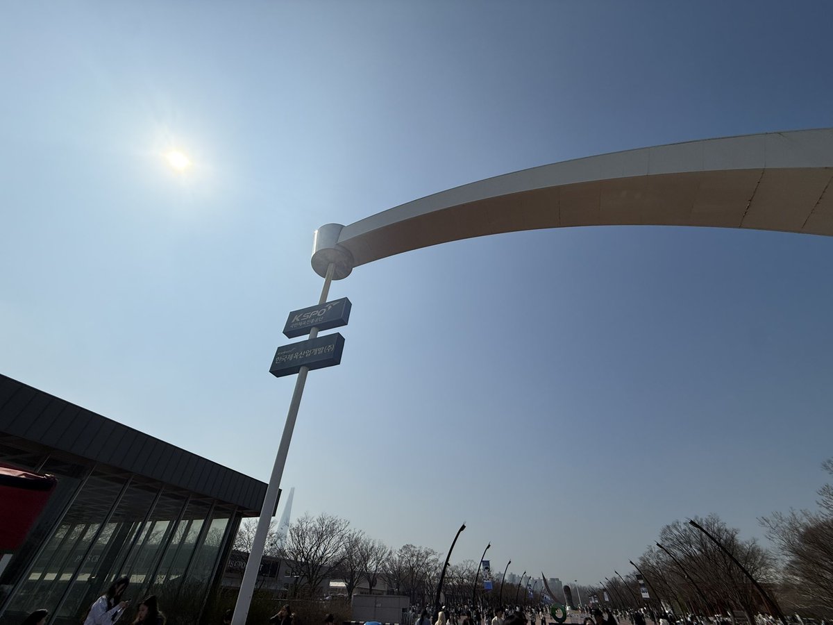 𝑪𝒐𝒃𝒂𝒍𝒕 𝒔𝒖𝒎𝒎𝒆𝒓 tweet media