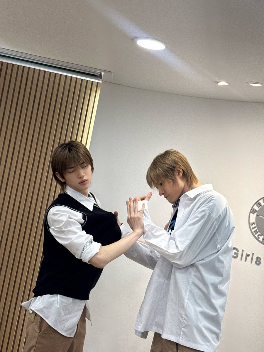 Juli🌸 tweet media