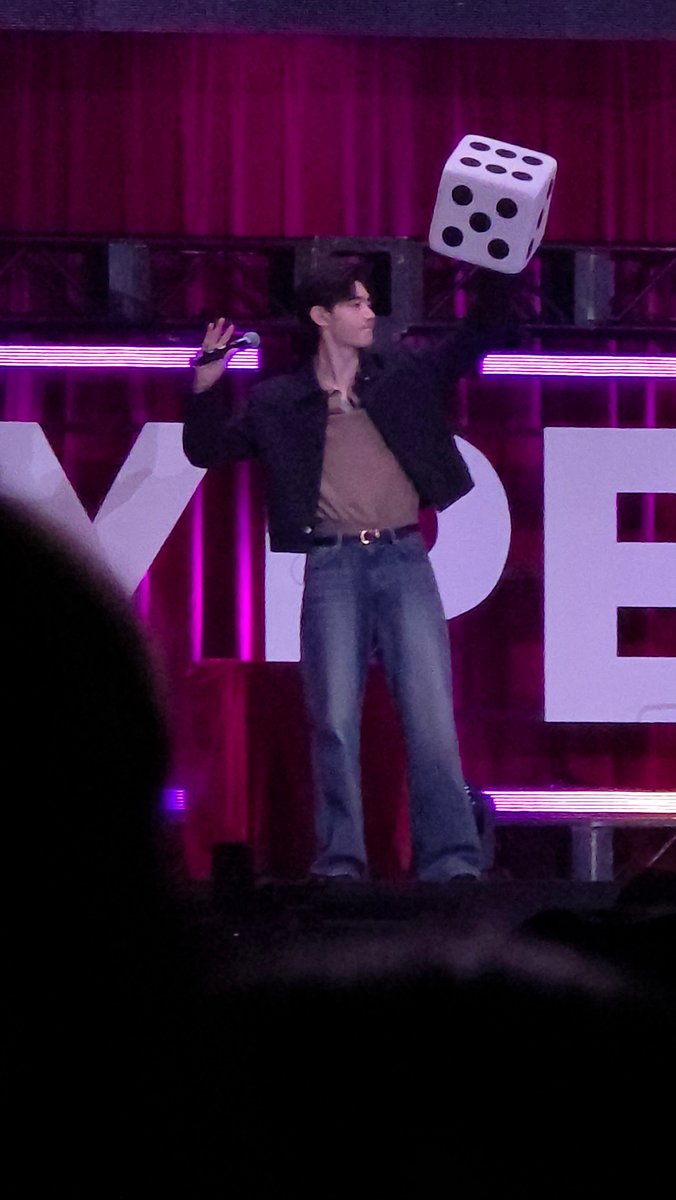 *҉𝐒❄ tweet media