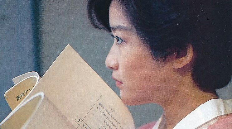 크리스탈 tweet media