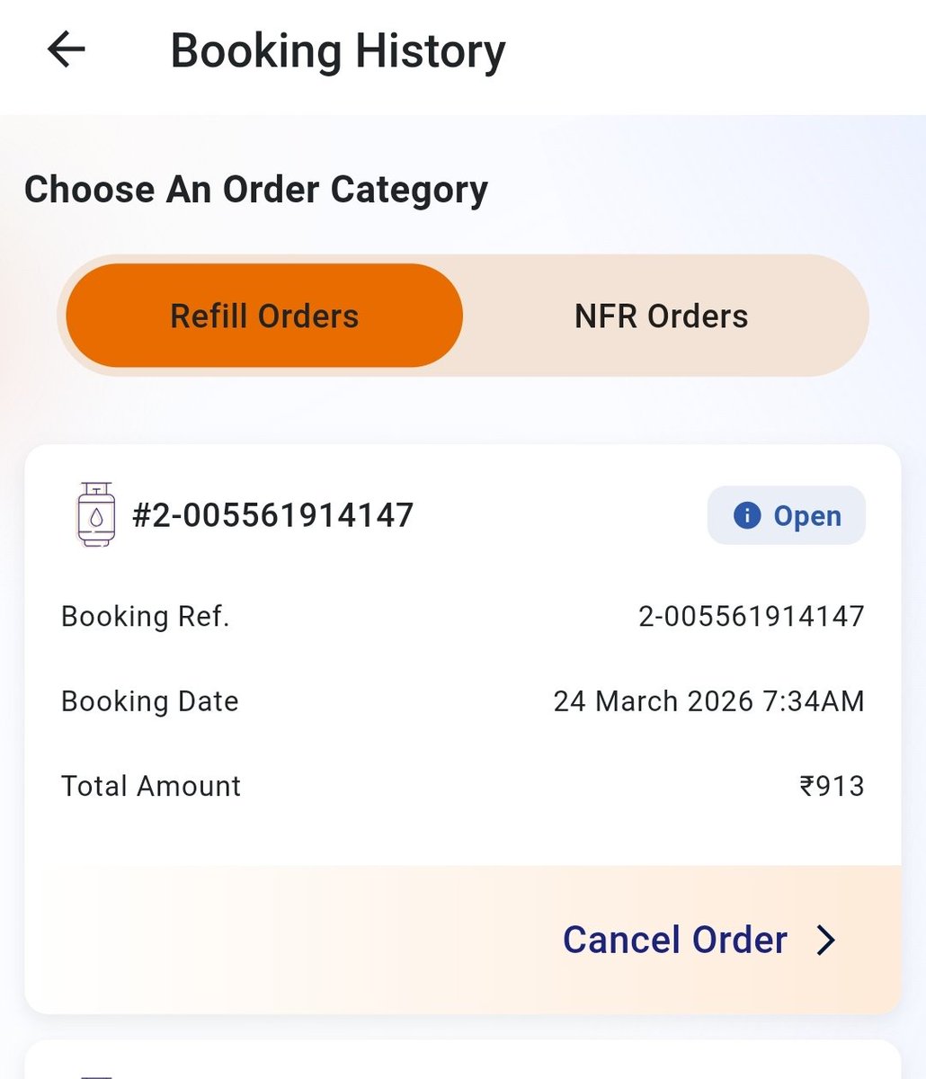 Avinash9430's tweet photo. Hello @IndianOilcl , I have booked to refill a cylinder with on 24.03.2026, today on 28.03.2026 I am still waiting to be delivered at my doorstep. How much does it take for the delivery as the distributors are forcing to take cylinder from their godowns? Please make it delivered https://t.co/g3zywoW146
