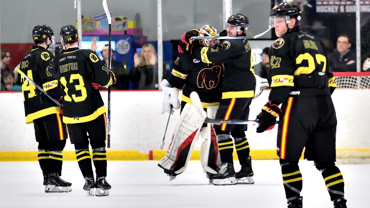 Defending The Den tweet media