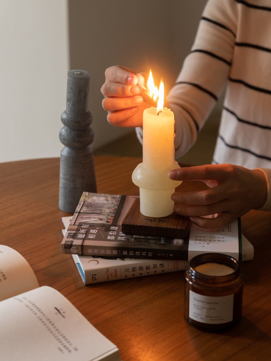 kelly van de laer tweet media