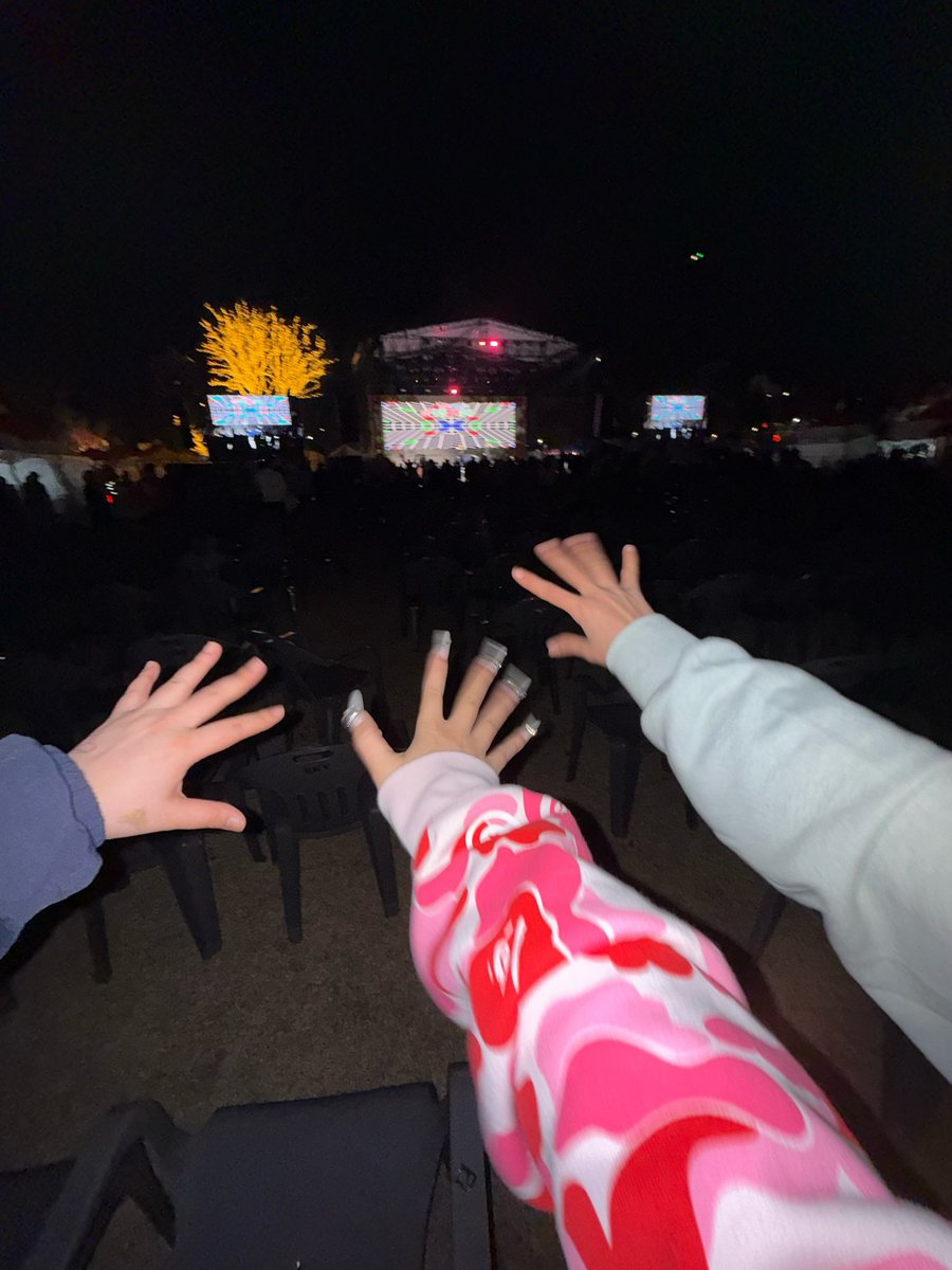 & 사사 (최지호폴라저요😔🙏) tweet media