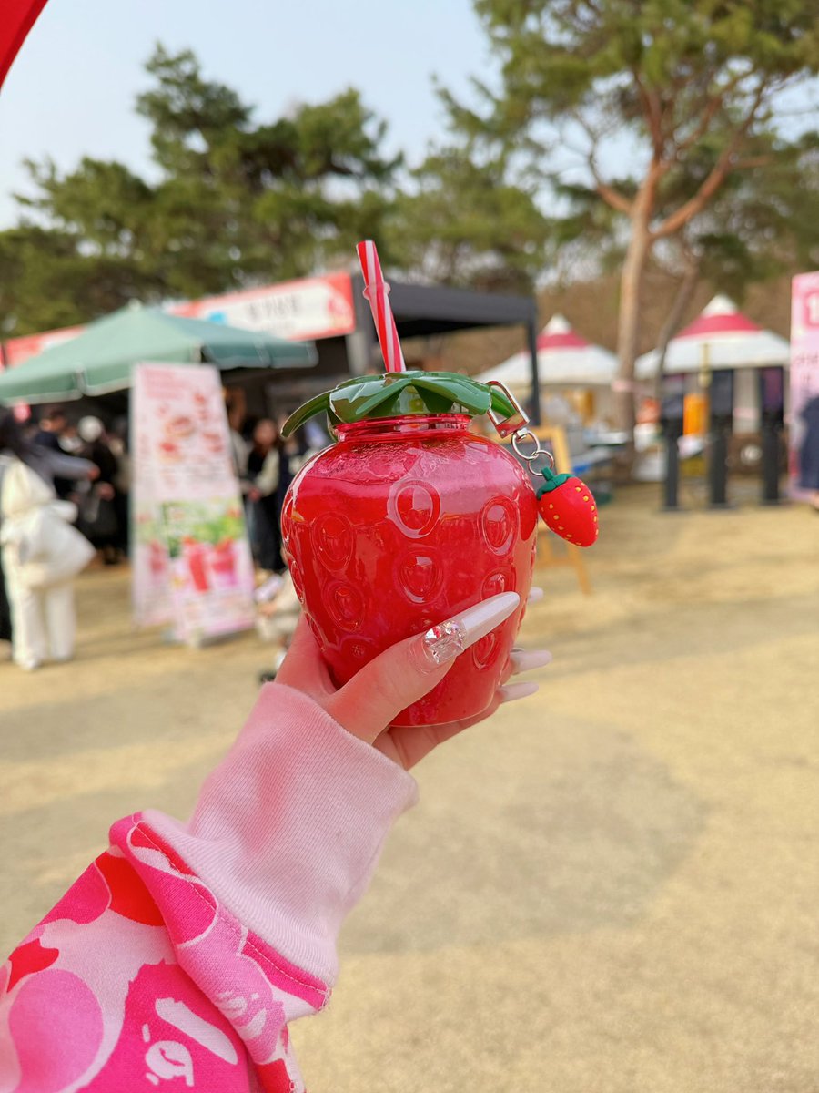 & 사사 (최지호폴라저요😔🙏) tweet media