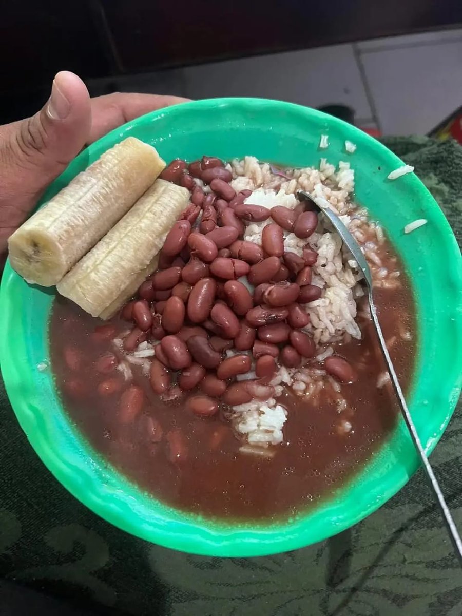 𝑱𝑺 tweet media