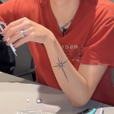 enaur🧸🔆 tweet media