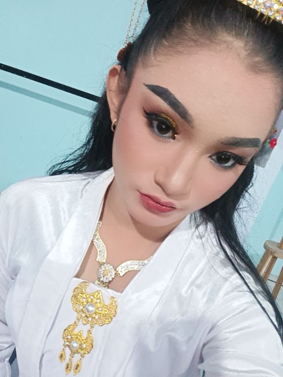 asabelca's tweet photo. alasan gue rest, gue mamahnya eyan... lagi ngejob buat cari duit untuk buah hati gue eyan https://t.co/UZKl5XvZ0o
