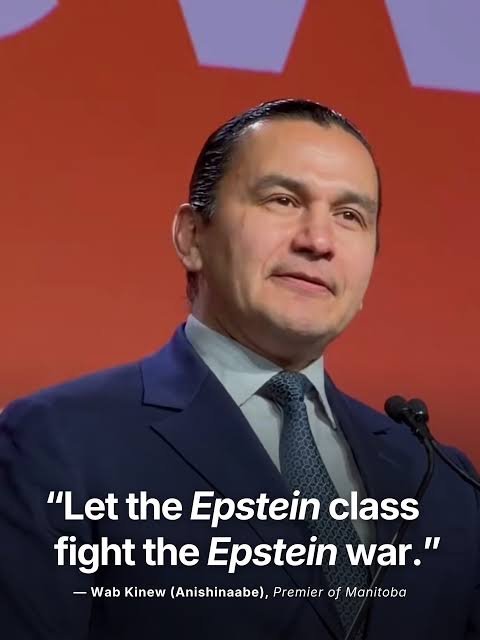 Alpha Austrinus tweet media