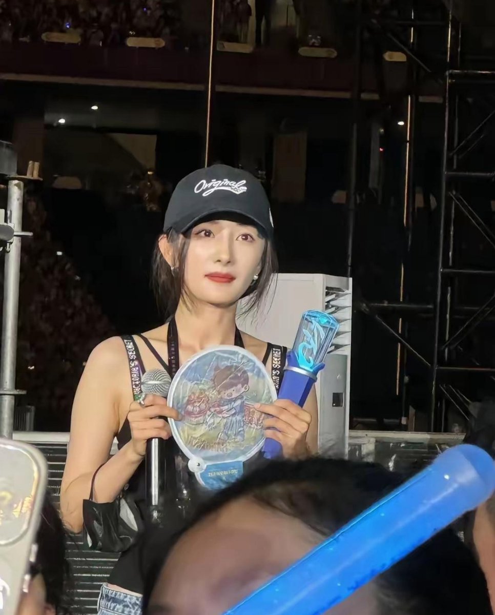 Joanne Wilson tweet media