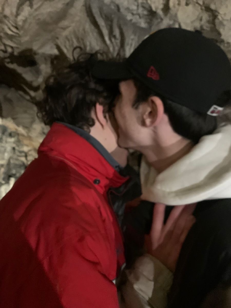 laur ˚❀༉‧₊˚ tweet media