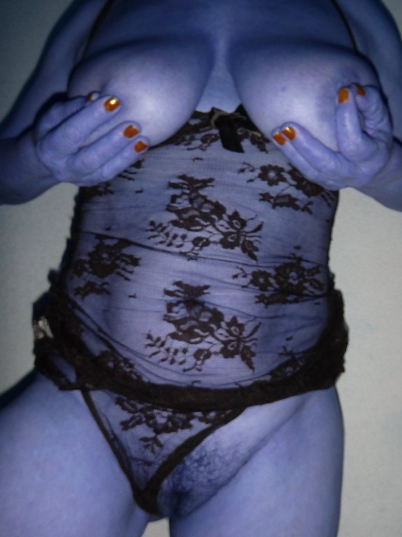 coucou ,  #SamediAuLit #SamediSexy 😘

⁃  Abonne toi 👀

⁃  Like ❤️

⁃  RT / RP ♻️

#Severina
#sexe
#nue
#nipple
#boob
#fesses
#naked
#nudes
#chatte
#freepussy
#pussy
#VoyeurReal
#exhibitions
#lingerieaddict
#sousmajupe
<a href="/OrgasmicGroup/">Virtual Orgasmic Group 22k 🔞</a> 
<a href="/PartageDefiHot/">PartageDéfiHot</a> 
<a href="/JoliesFormes8/">Jolies Formes A&R🌹</a>