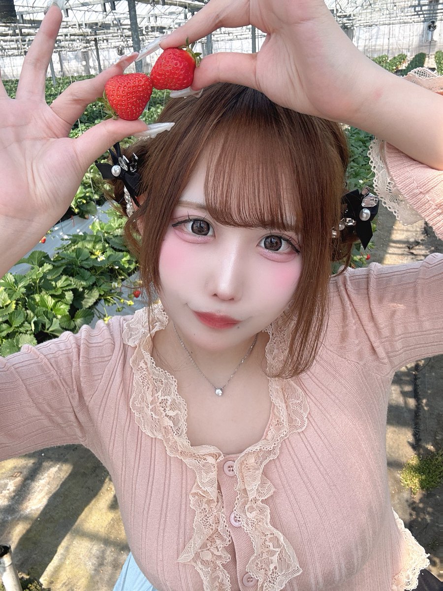 ぴにゃ tweet media
