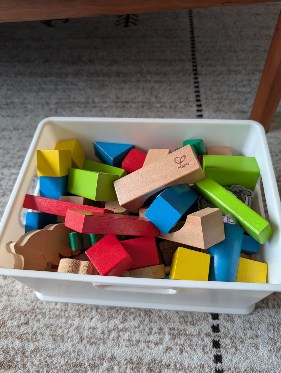 あみの tweet media