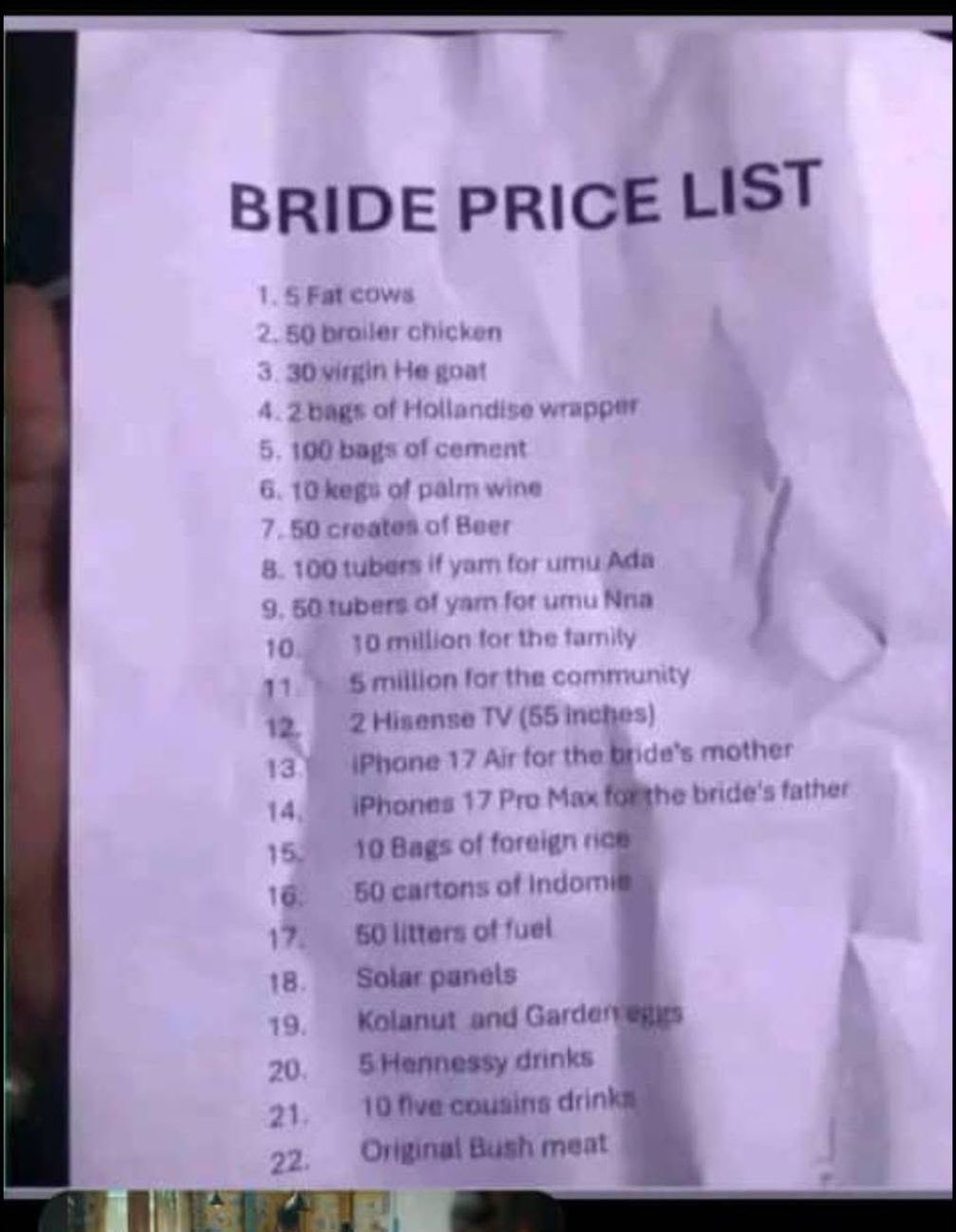 𝐂𝐡𝐢𝐬𝐨𝐦 tweet media