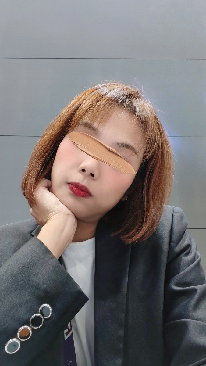 ใ ค ร ซั ก ค น บ น โ ล ก ใ บ นี้ . tweet media