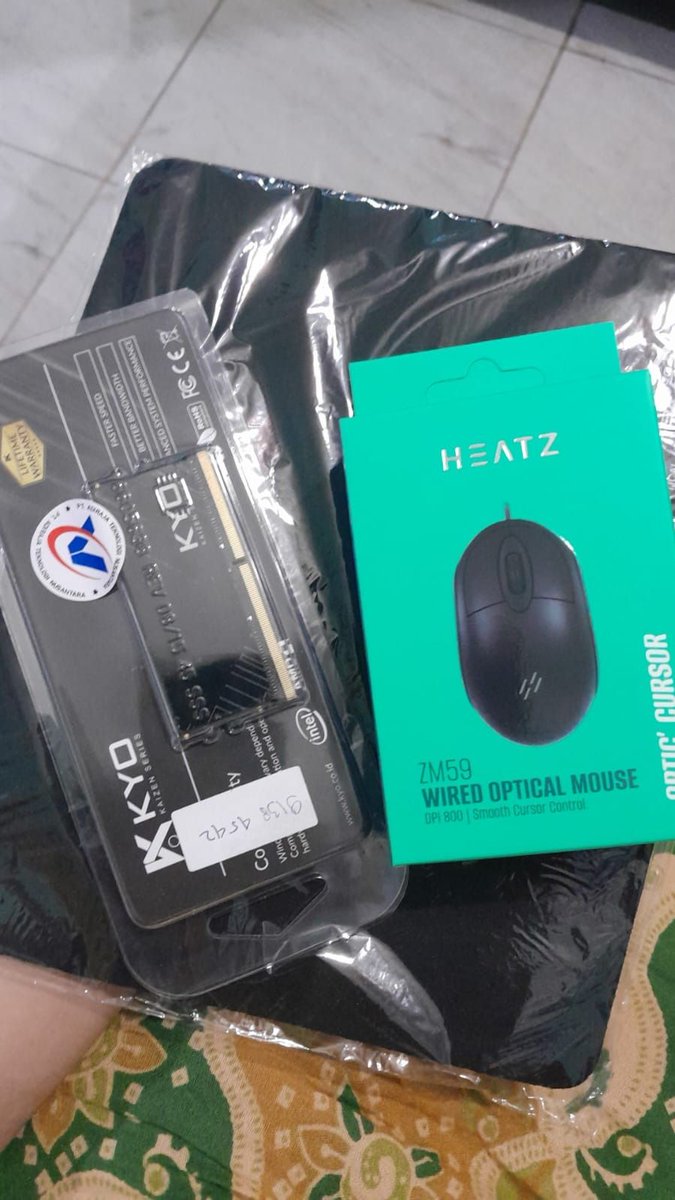 Unpadfess tweet media