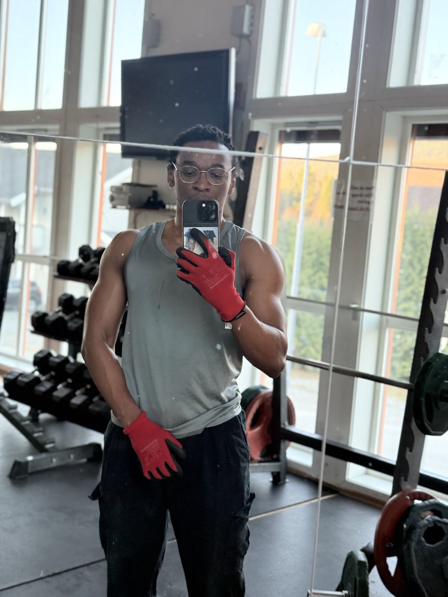 Pritchard T Paradzayi tweet media