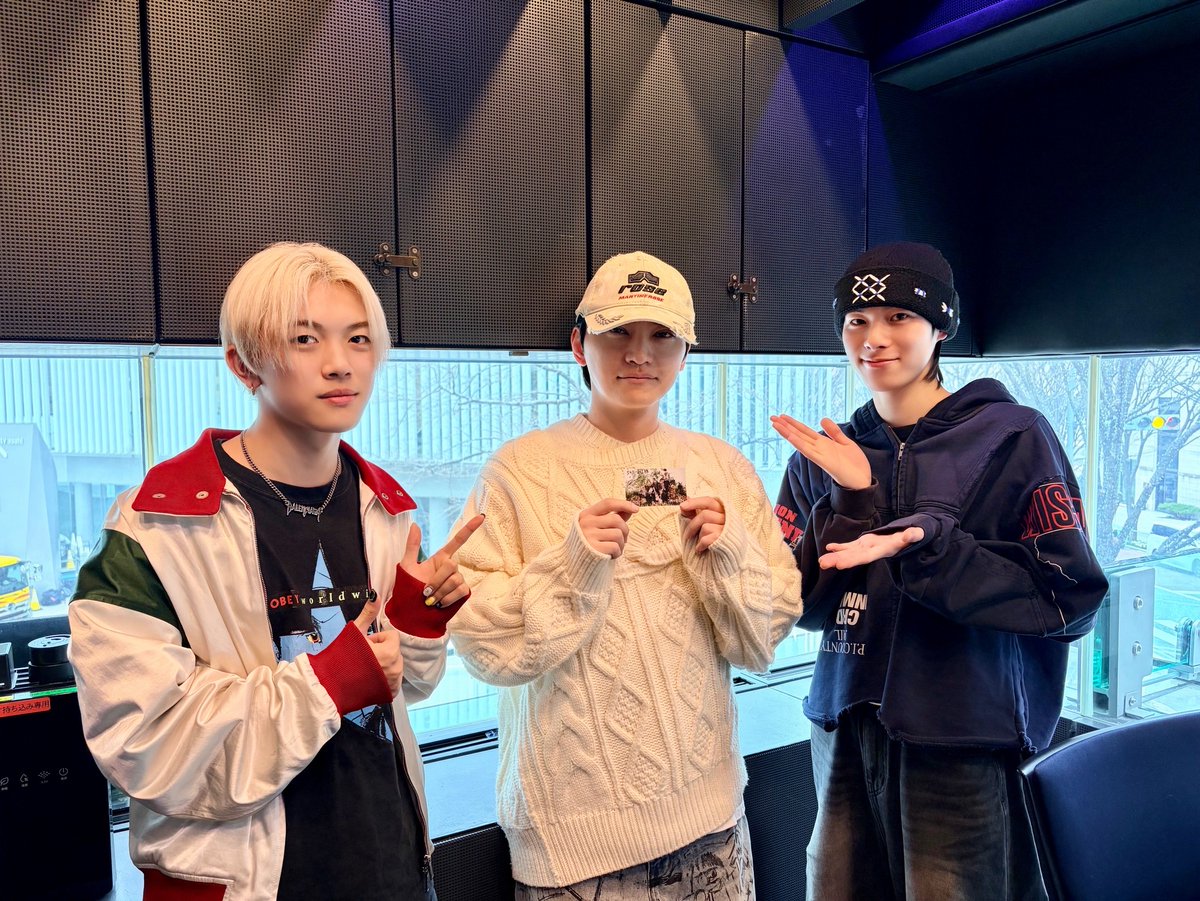 DIVE TO THE NEW WORLD tweet media