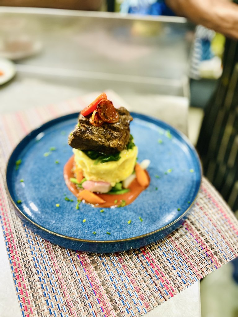 Ťra🅿️ Marketing Manageŕ tweet media