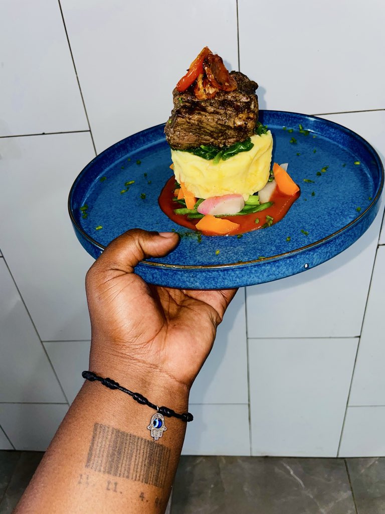 Ťra🅿️ Marketing Manageŕ tweet media