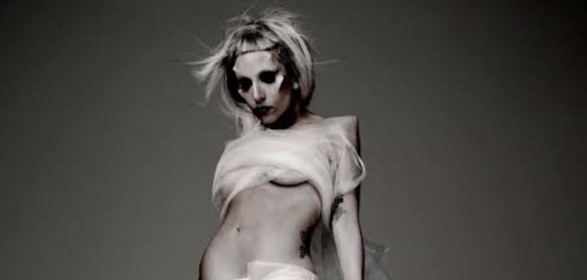 S ∀ r ∀H tweet media