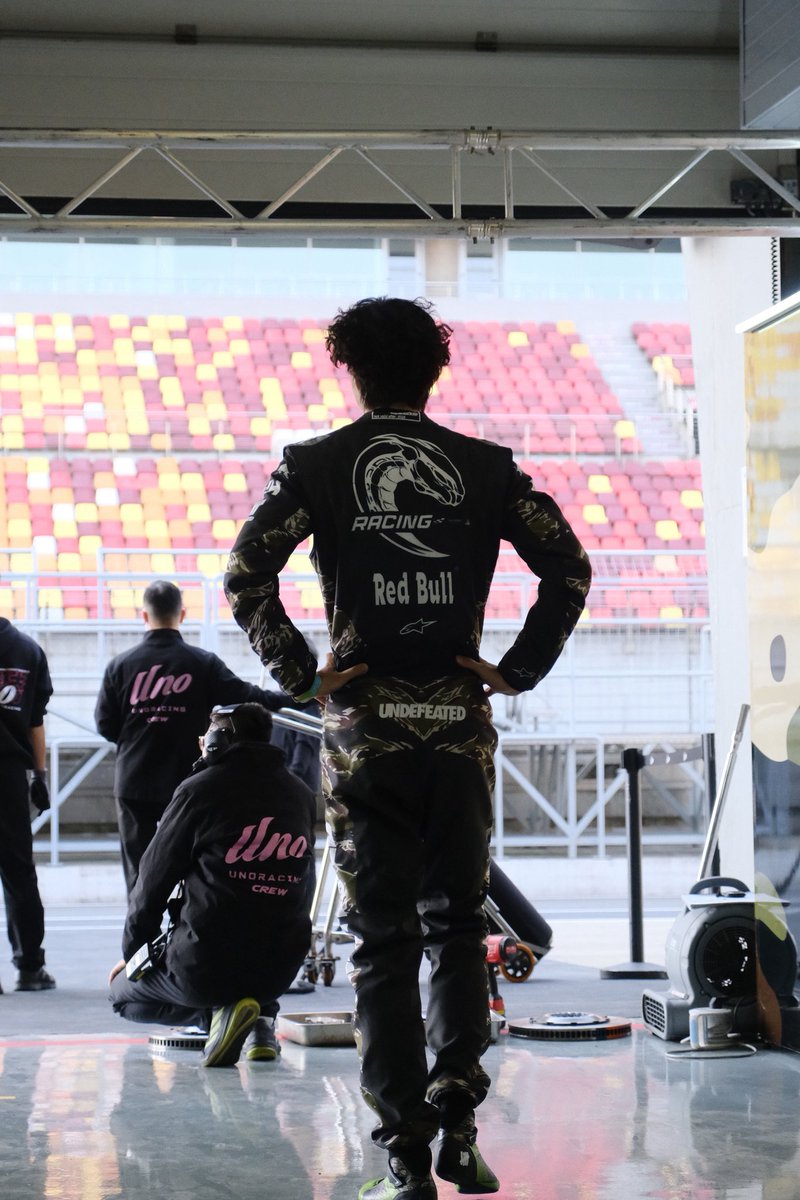 PIT STOP 85 tweet media