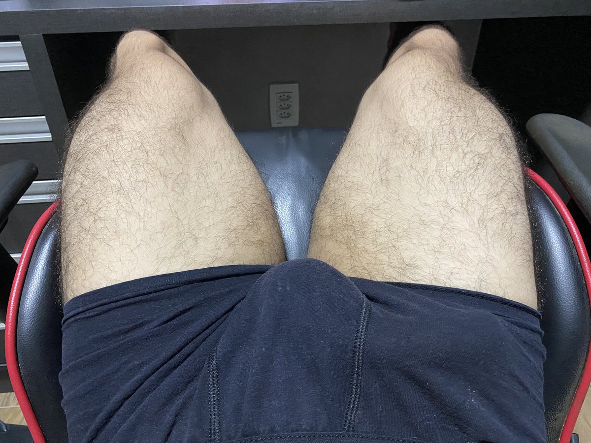 nvnrld's tweet photo. é assim o volume que meu pau MOLE deixa, quero ver quem consegue acertar quantos cm ele tem assim 🤤

se passar perto ganha vídeo batendo na dm, se acertar ganha vídeo gozando 🫣

#PINTOSAWARDS 
#PINTOAWARD 
#PINTOAWARDS 
#PINTOSAWARD
#paugrande https://t.co/rPtAfQb5S1