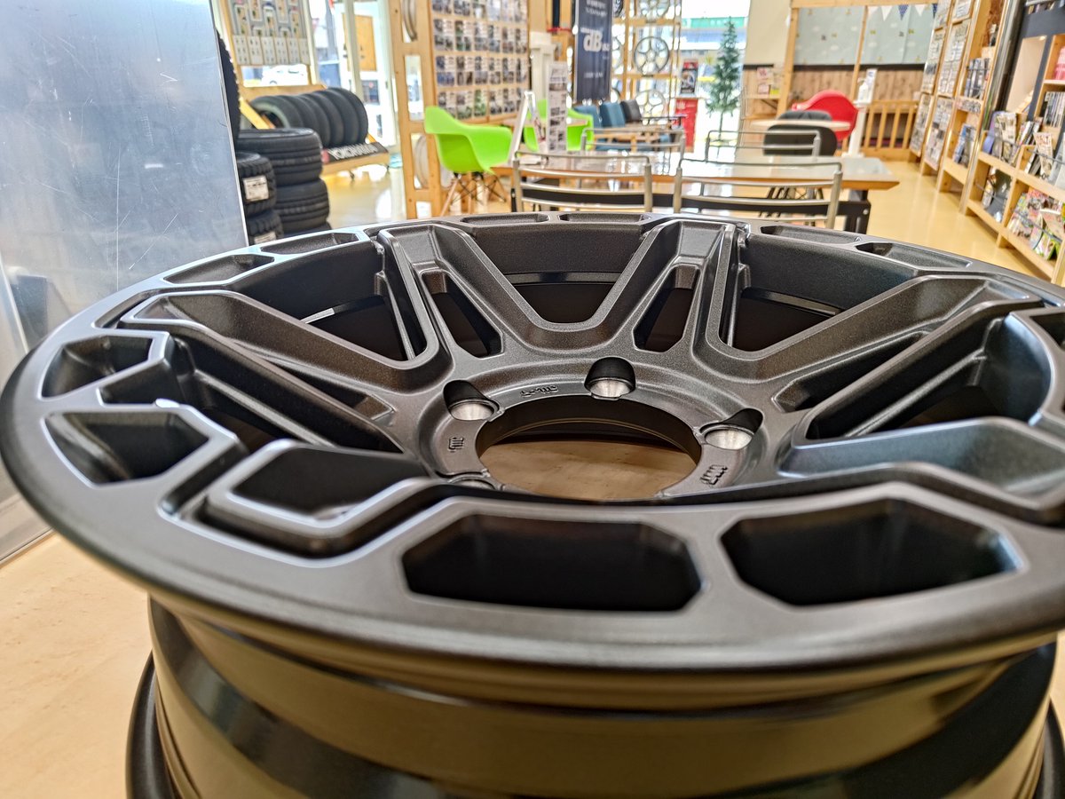 タイヤガーデン伊勢崎 tweet media