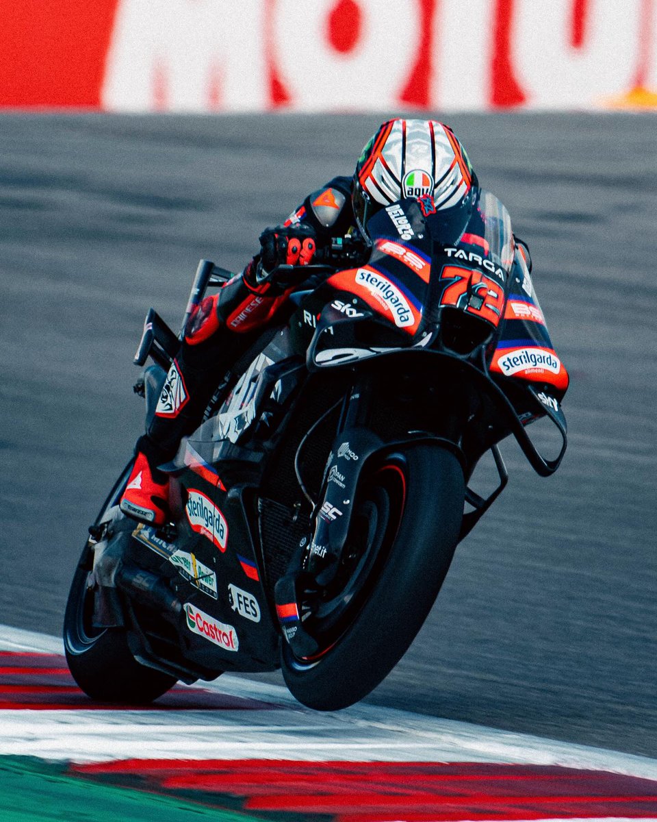 ApriliaPlanet's tweet image. Forza ‼️ #MarcoBezzecchi  ❤️
#ComeOnGuys ‼️ @ApriliaOfficial 
❤️🇮🇹🔥 ❤️🇮🇹🔥 ❤️🇮🇹🔥 ❤️🇮🇹🇮🇹
.
#FullGas ‼️ #MotoGP ‼️
.
@VitoBezzecchi  💪🏻
@Marco12_B
@72Marco30853 💪🏻