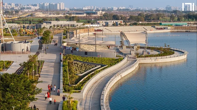 Gujarat Plus tweet media