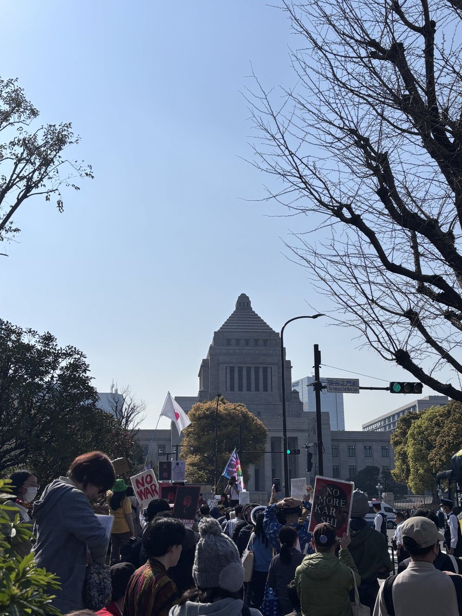 #オタクによる反戦デモ
30分だけ行ってきた！