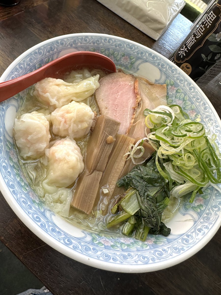 たむケイ tweet media