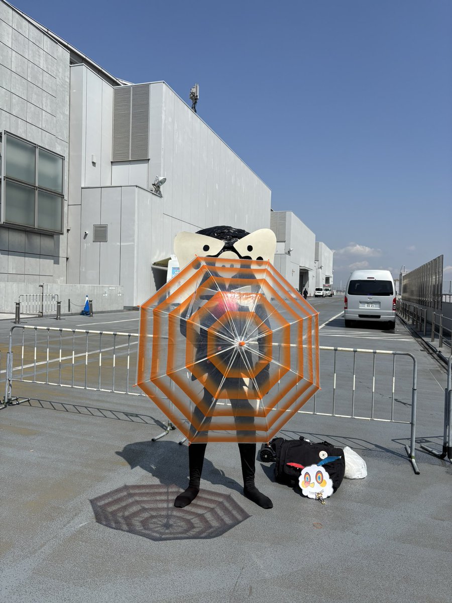 chicken_tricker's tweet photo. かわいいサキエルさん。
ＡＴフィールドを再現具合が素晴らしい。
#アニメジャパン https://t.co/uSdvPiCfQ4