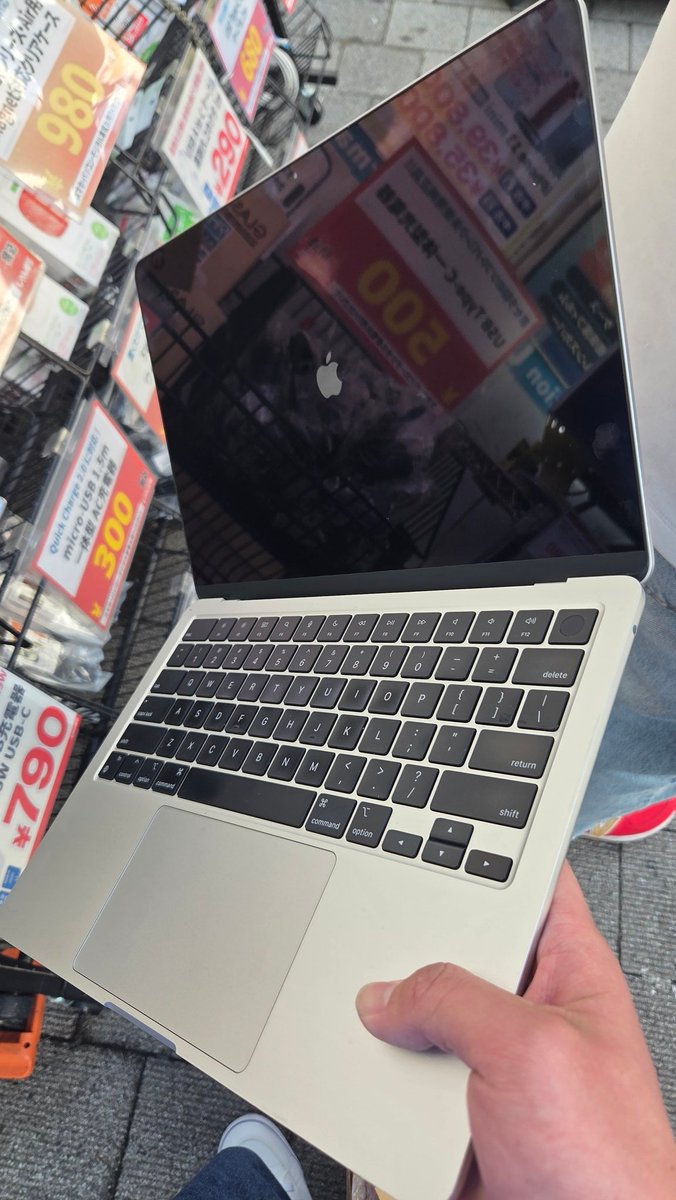 うっしー tweet media