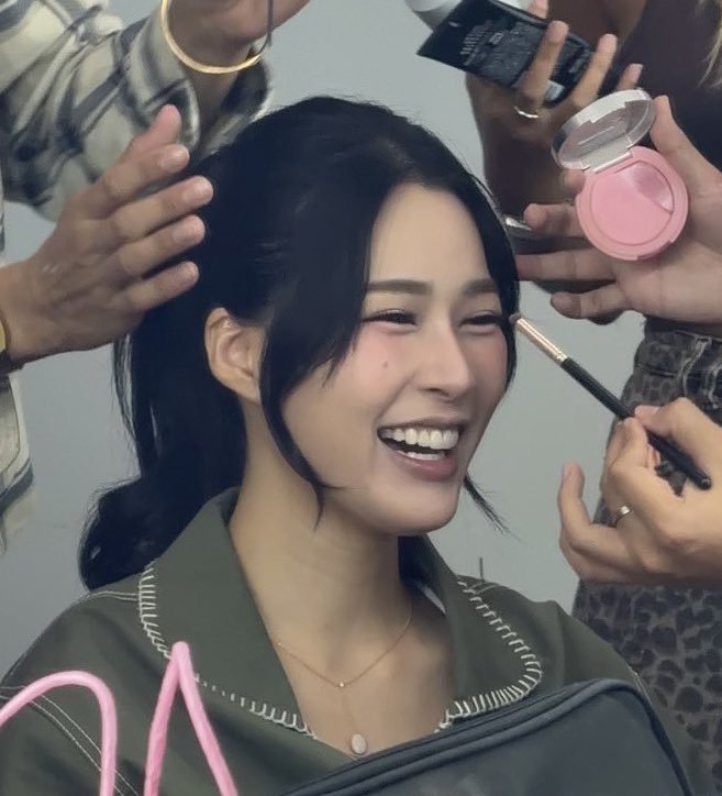 lingormloops tweet media