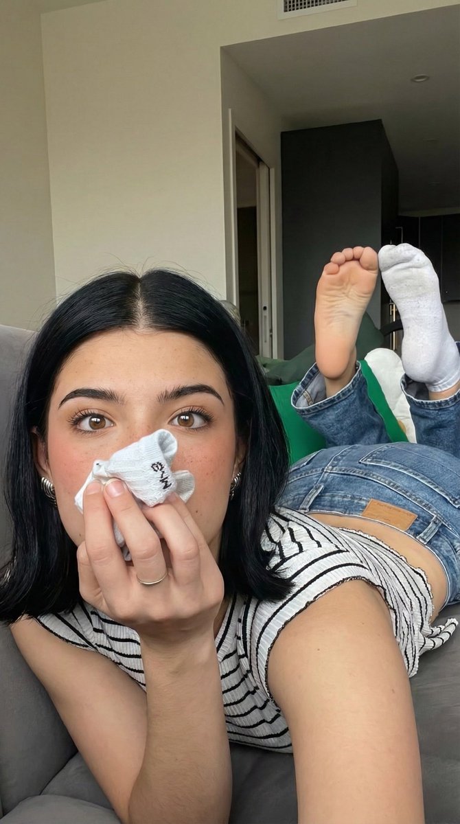 𝒵𝒶𝓃𝑒 𝒯𝒽𝑒 𝐵𝓁𝒶𝒸𝓀𝐻𝑒𝒶𝓇𝓉 tweet media