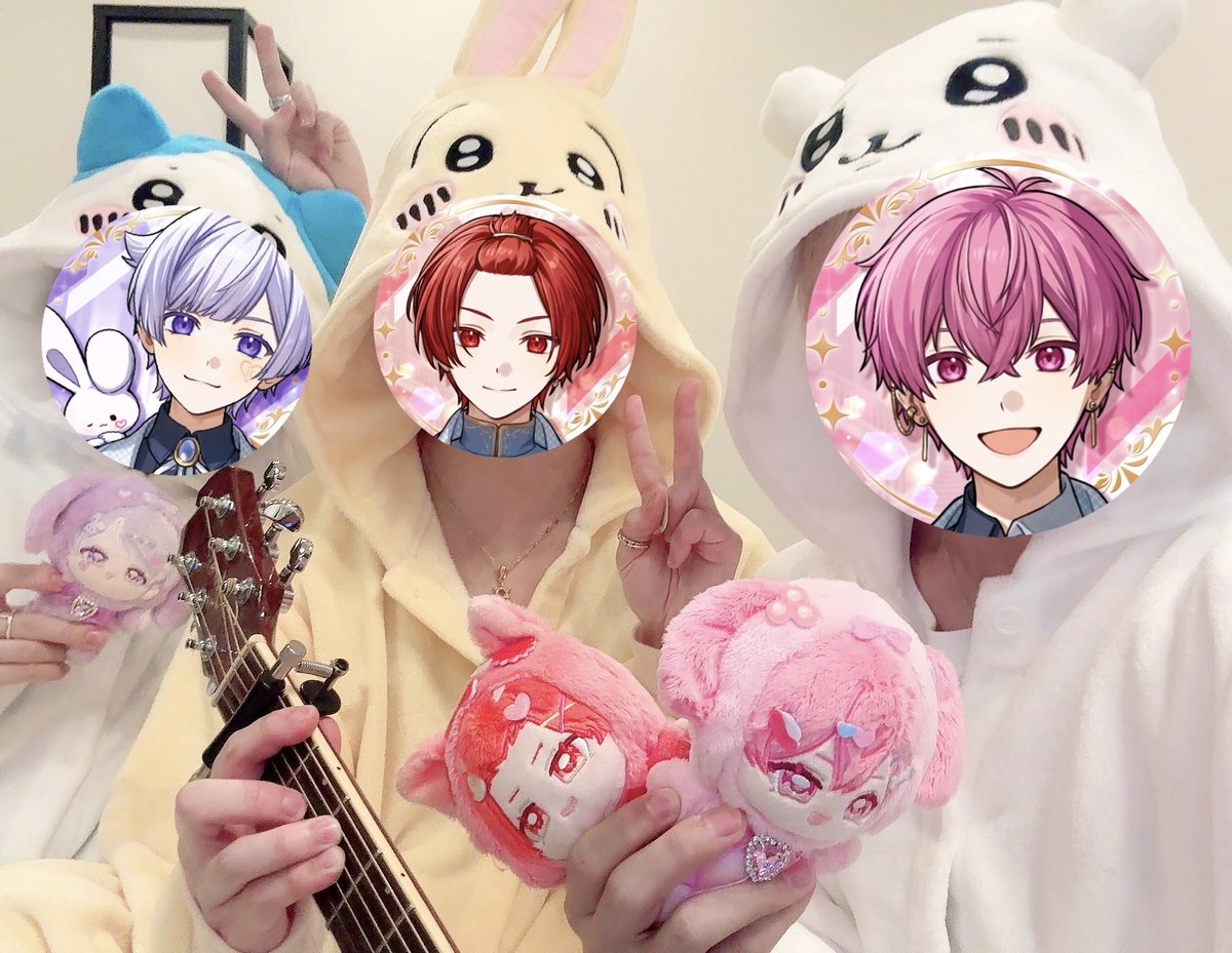 _Liura_of's tweet photo. 🎲リスナーさんからの指令🎲
【3人で弾き語りしてください🐤🐇🍣】

昼からチルに弾き語りしました🎸
映像は後日公開するかも💭

今日もいいねお願いします！❤️‍🔥❤️‍🔥

#いれいす同棲中 https://t.co/00mh8fQh08