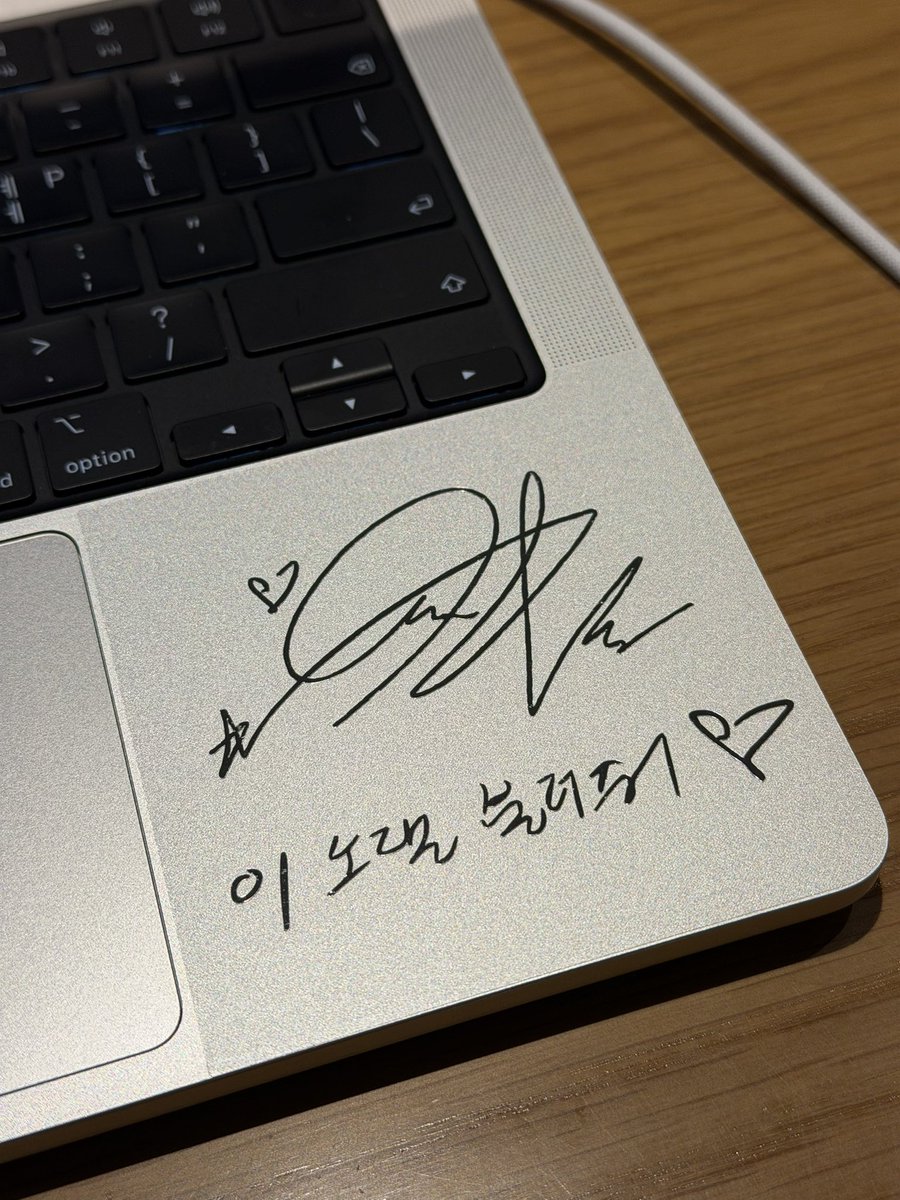 맨얼굴의 가나디 tweet media