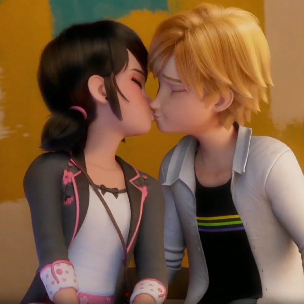 Carol🪶// advogada dos adrinette tweet media