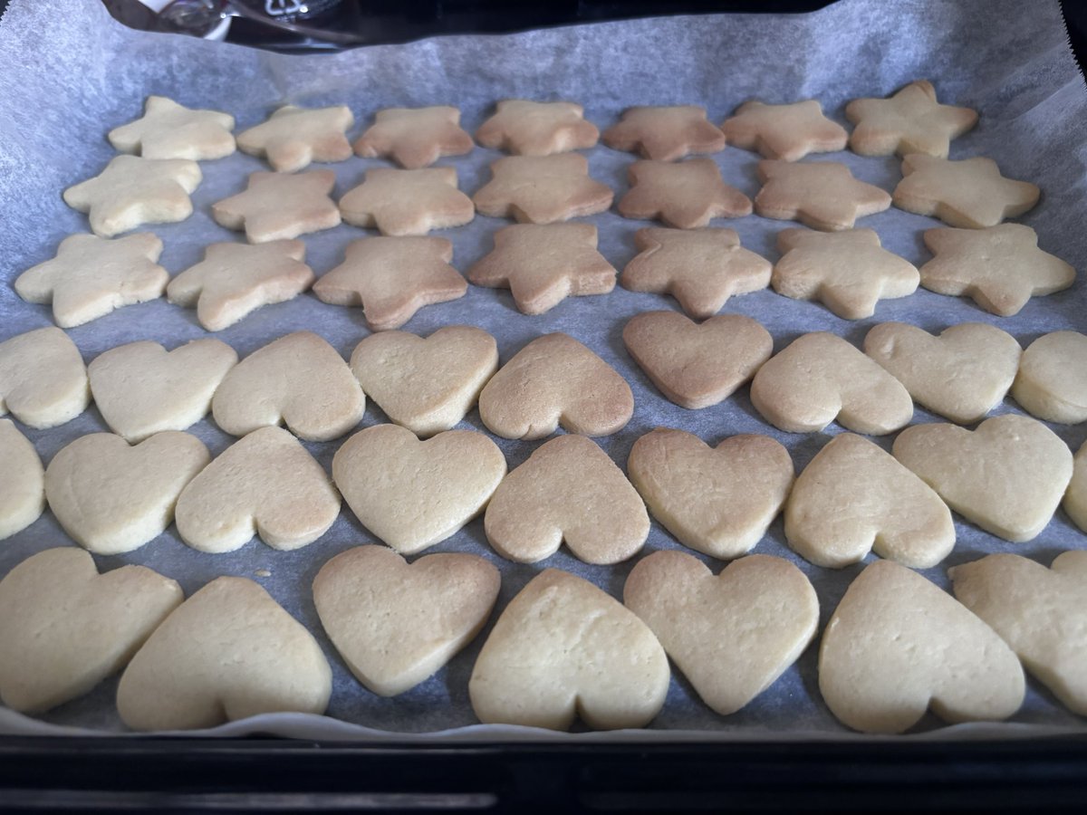 𝐑𝐢𝐫𝐢ᵕ̈* tweet media