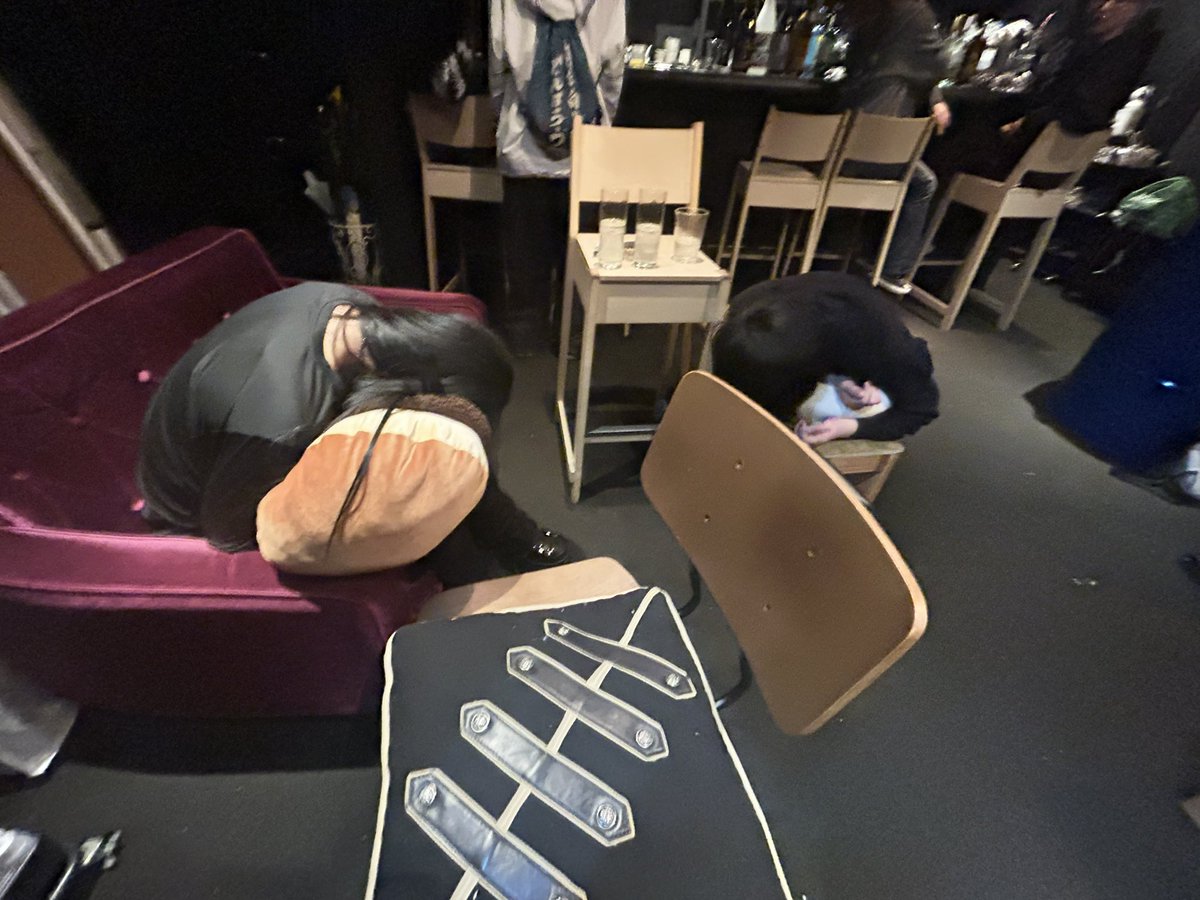 hinacore tweet media